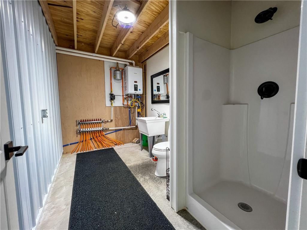 1138 S 138th Street — photo 42