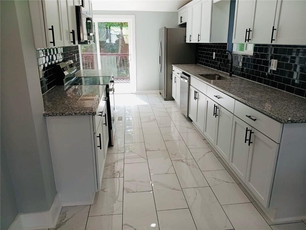 2412 N 11th Street — photo 6