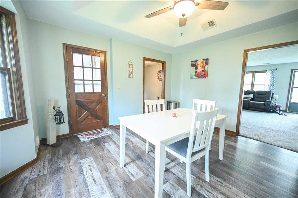 305 W Main Street — photo 12
