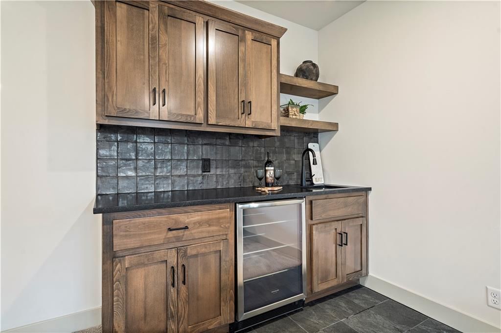 4332 Forest Avenue — photo 23