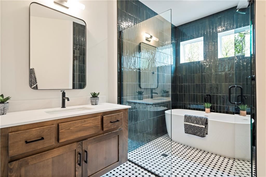 4332 Forest Avenue — photo 33