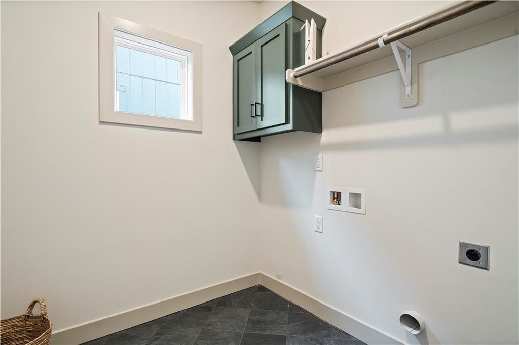 4332 Forest Avenue — photo 38