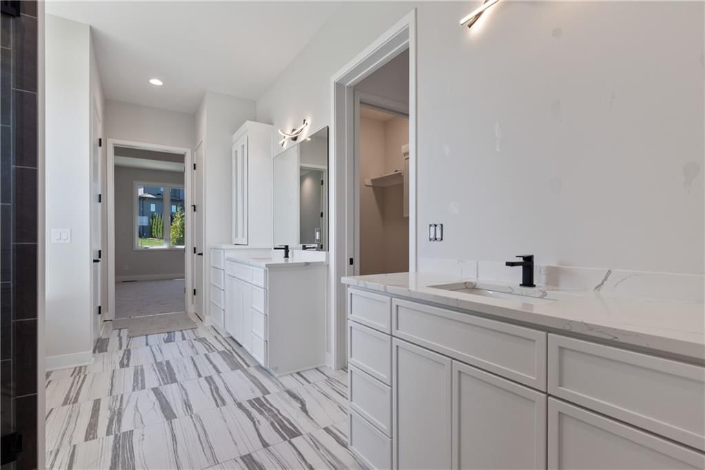 16921 Barton Street — photo 27