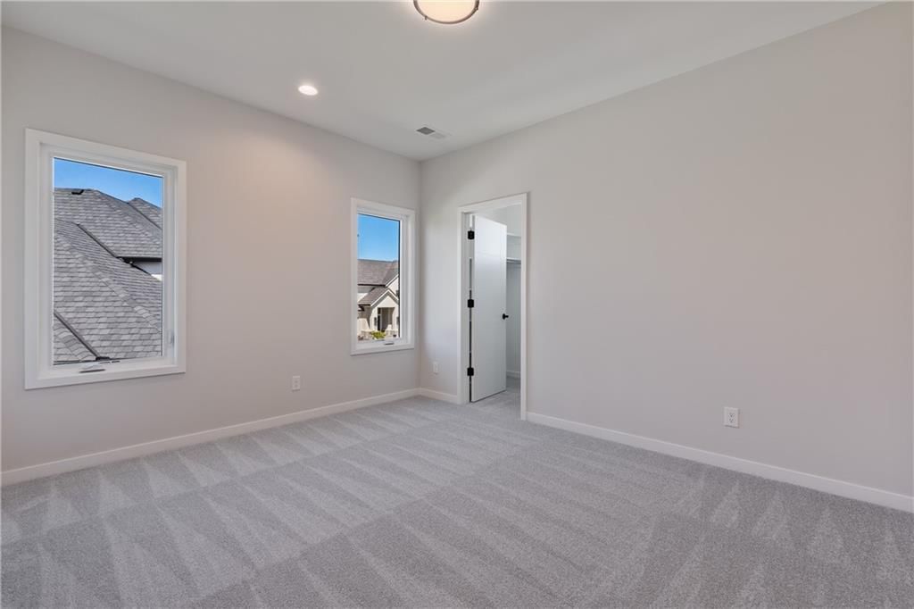 16921 Barton Street — photo 38