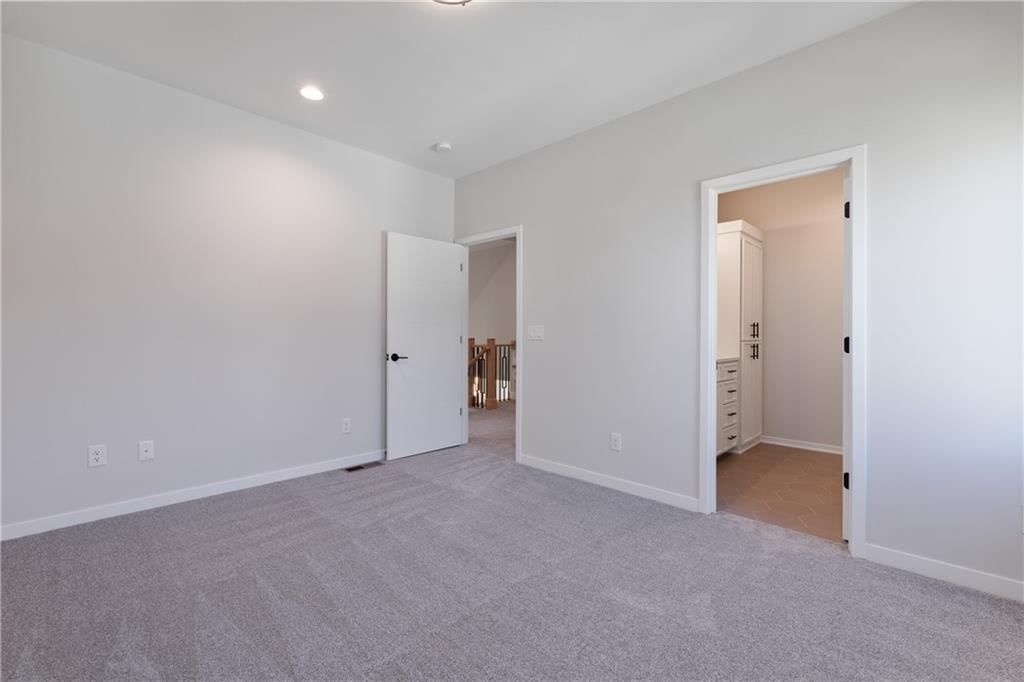 16921 Barton Street — photo 39