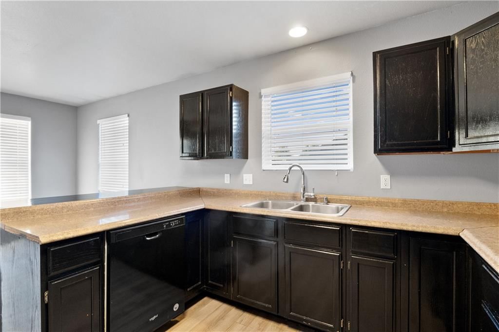 600 High Prairie Place — photo 15
