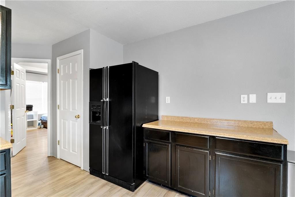 600 High Prairie Place — photo 17