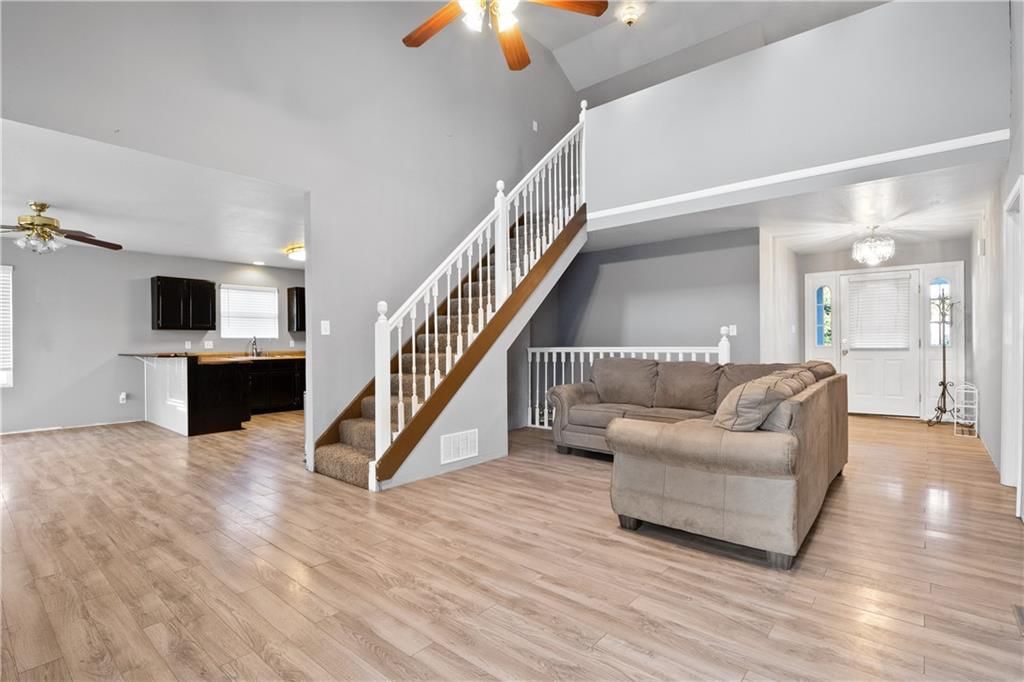 600 High Prairie Place — photo 5