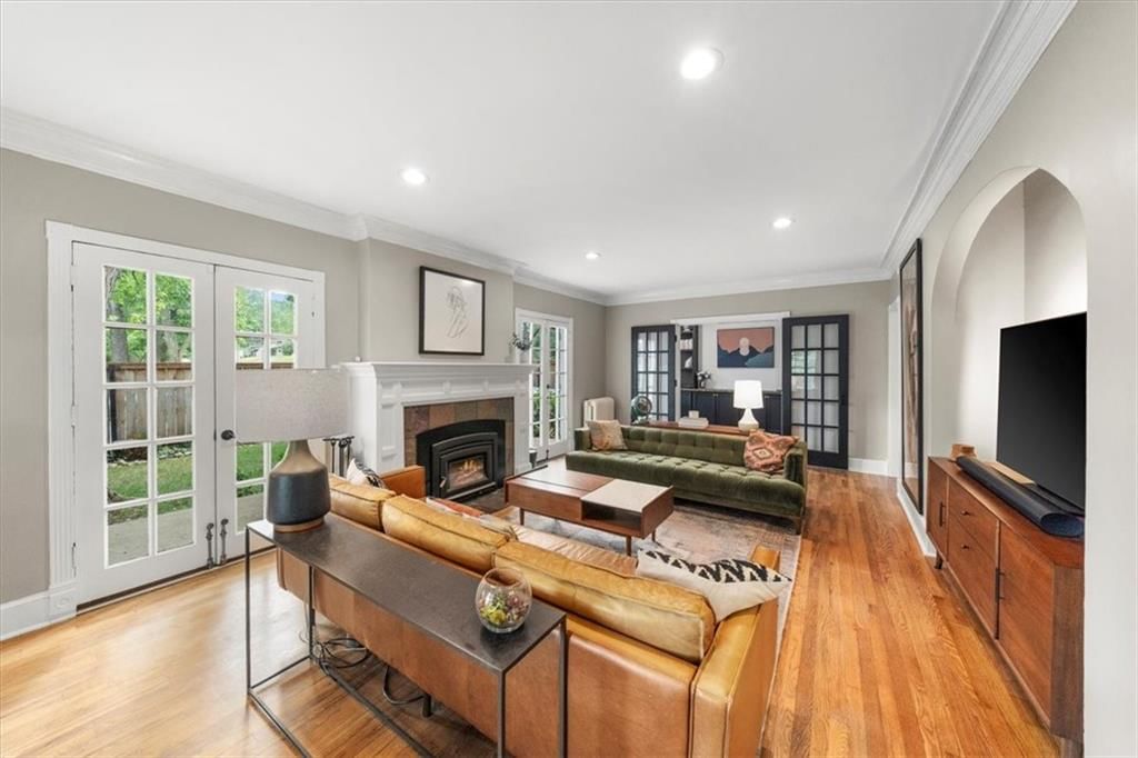 401 W 60th Terrace — photo 19