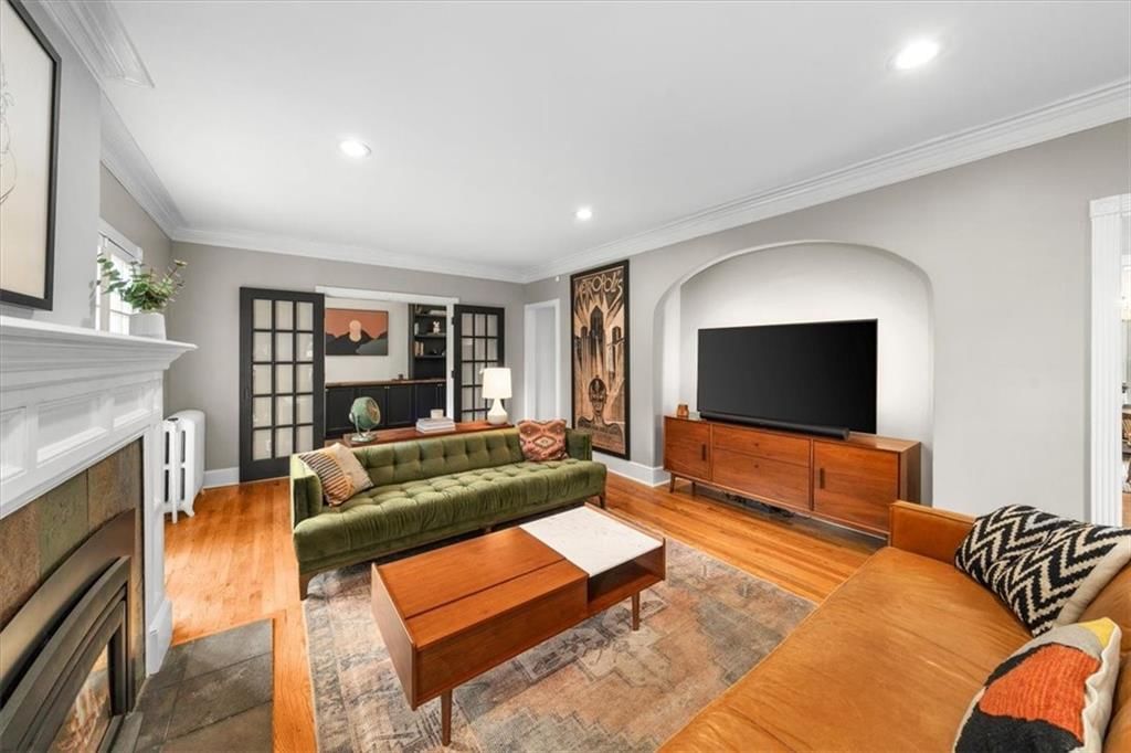 401 W 60th Terrace — photo 21