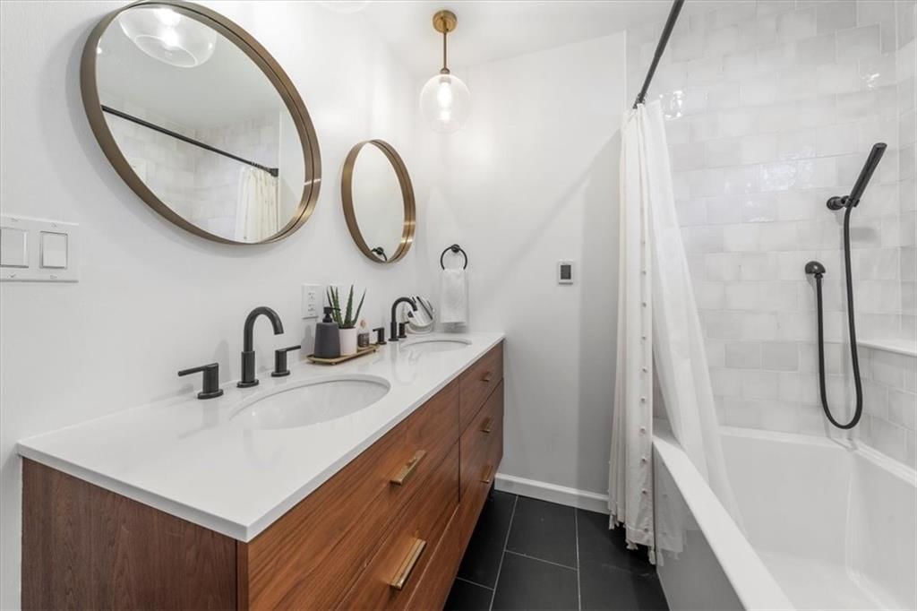 401 W 60th Terrace — photo 32