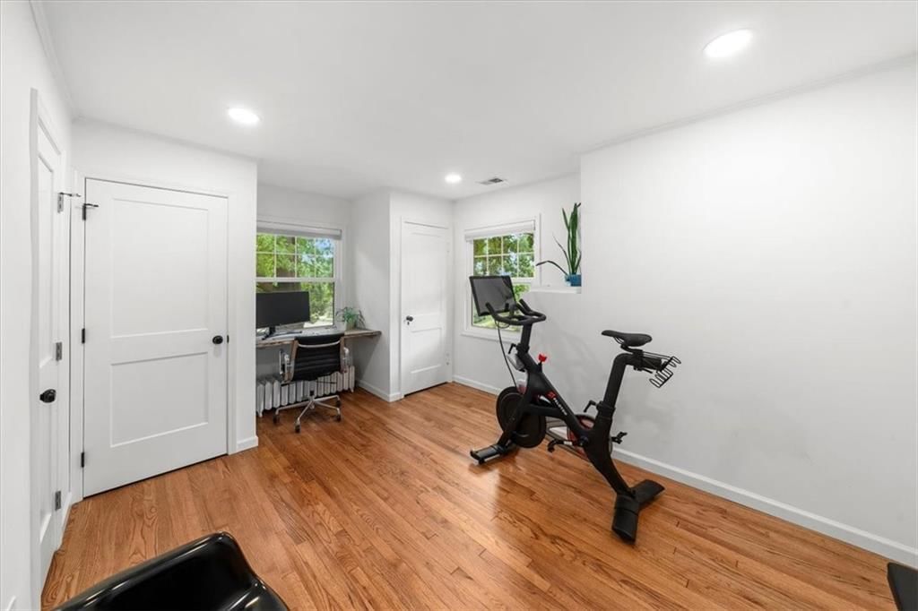 401 W 60th Terrace — photo 33