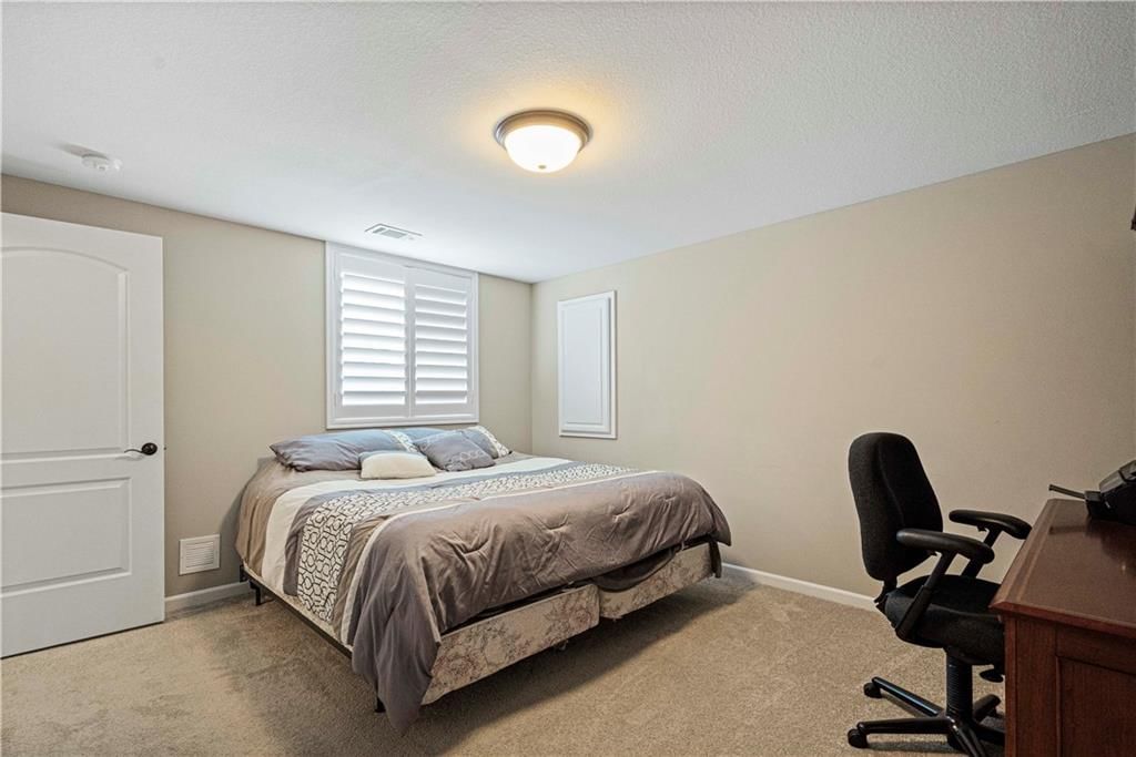 9752 Hastings Street — photo 29