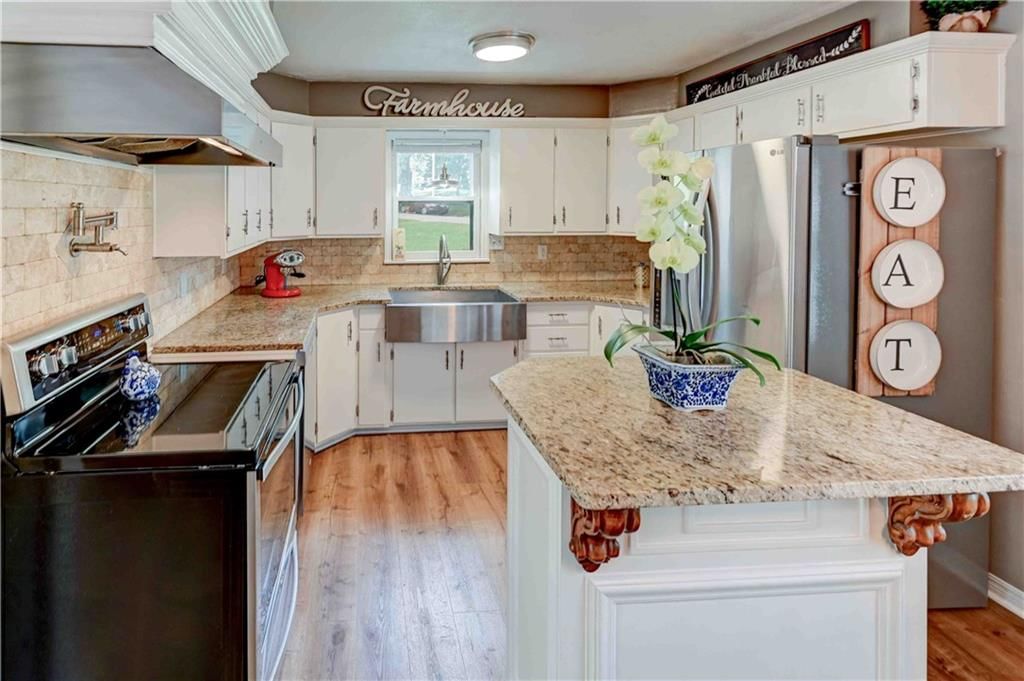 10707 E 49th Street — photo 8