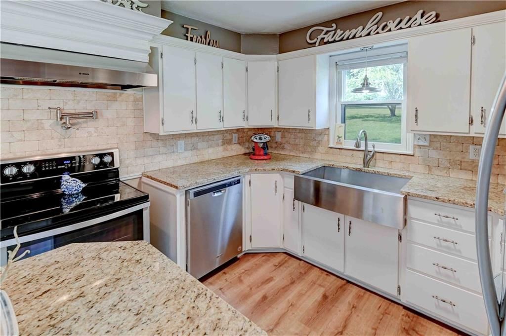 10707 E 49th Street — photo 9