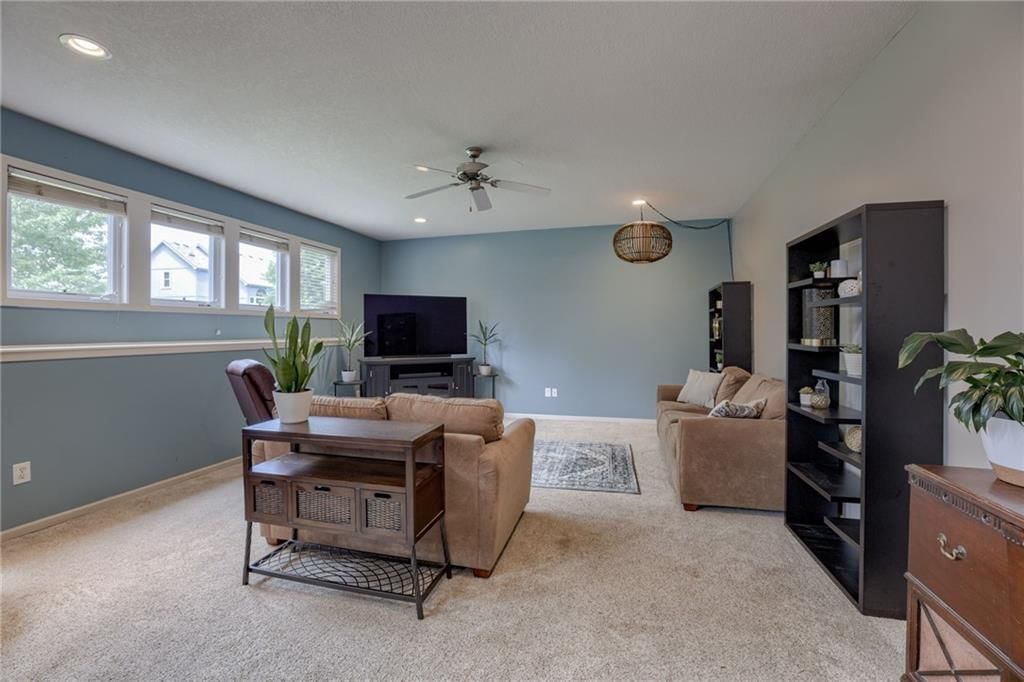 9006 N Hull Avenue — photo 18