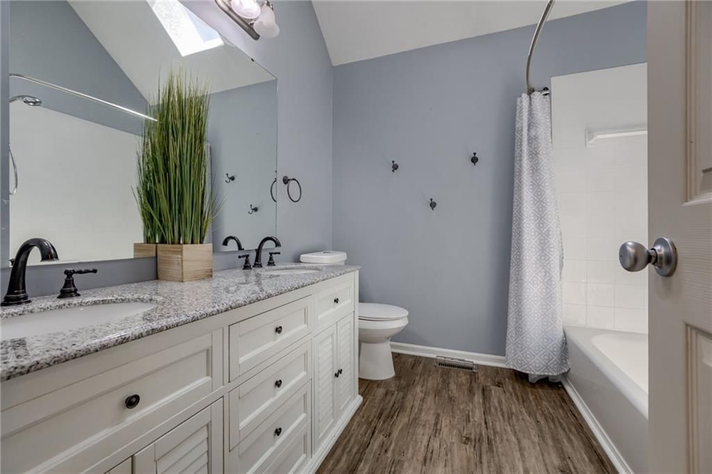 9006 N Hull Avenue — photo 35