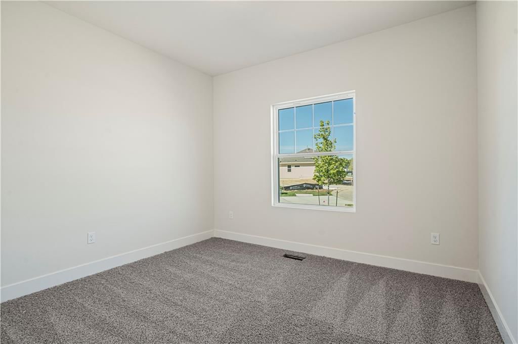 2133 Sycamore Street — photo 8