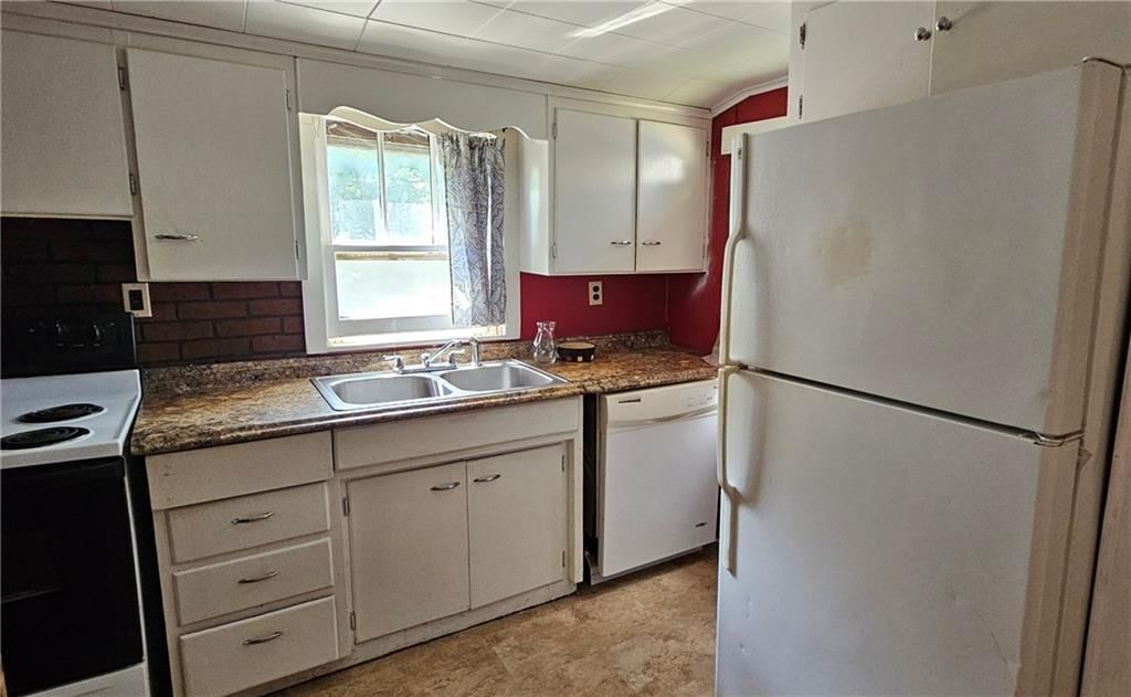 909 N Taylor Street — photo 8
