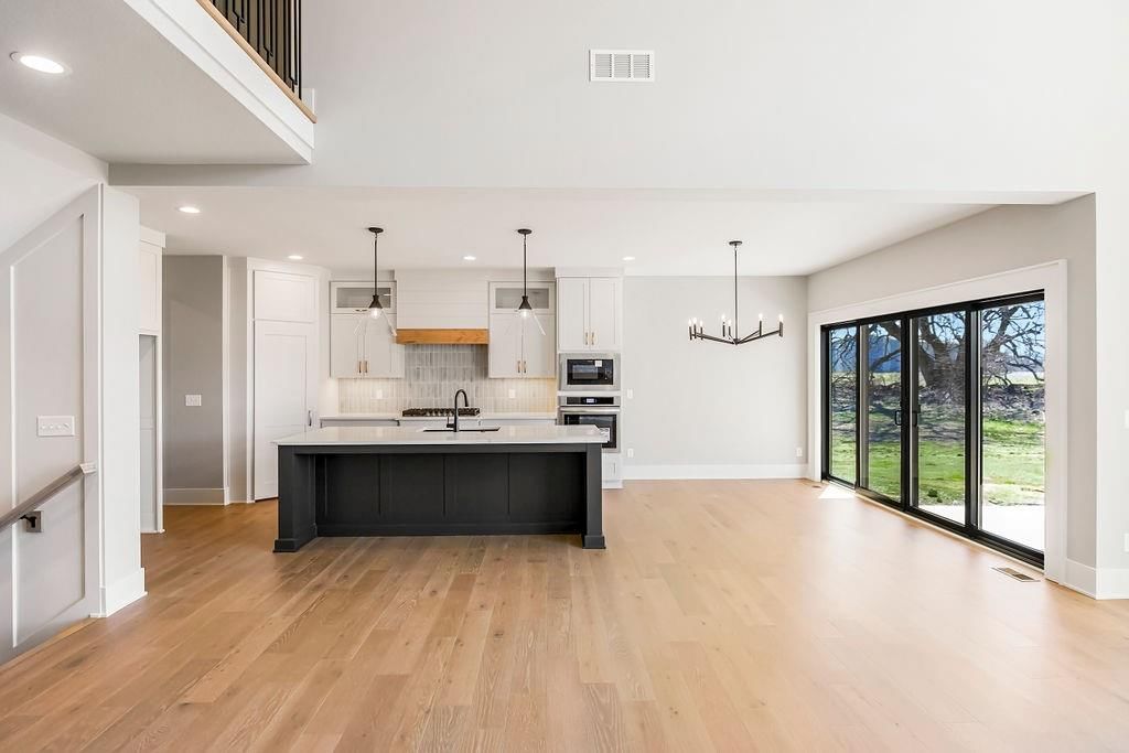 18267 W 168th Terrace — photo 9