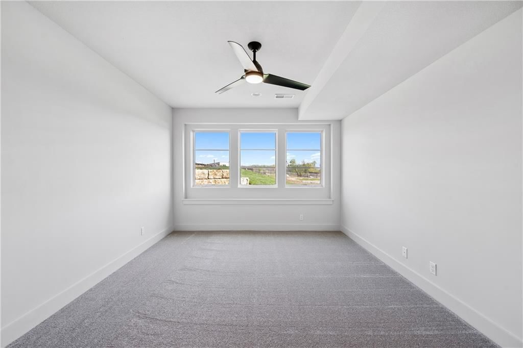 13707 Pembroke Lane — photo 33