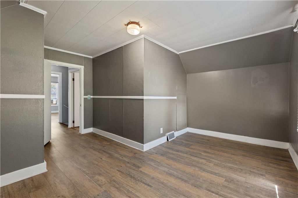 3320 Seneca Street — photo 11