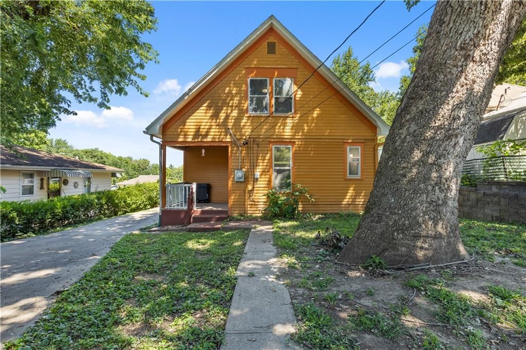 3320 Seneca Street — photo 15