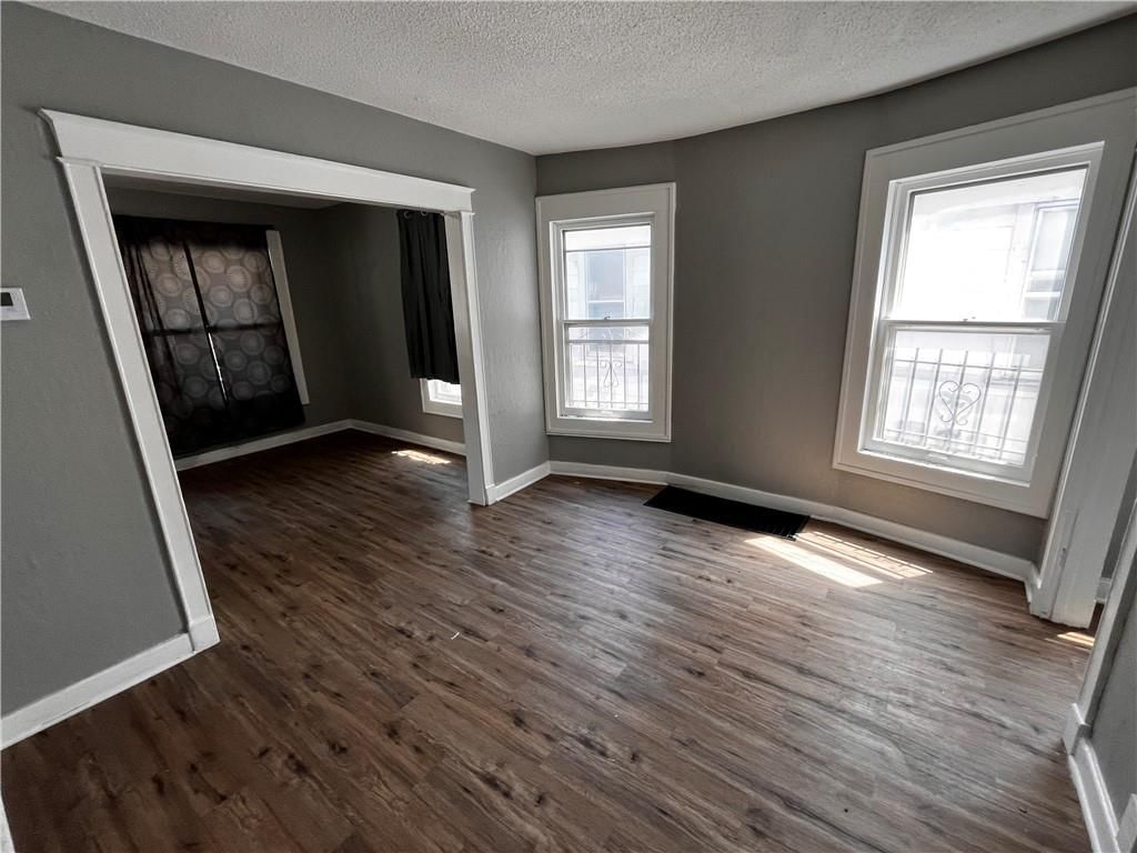 2624 Jarboe Street — photo 12