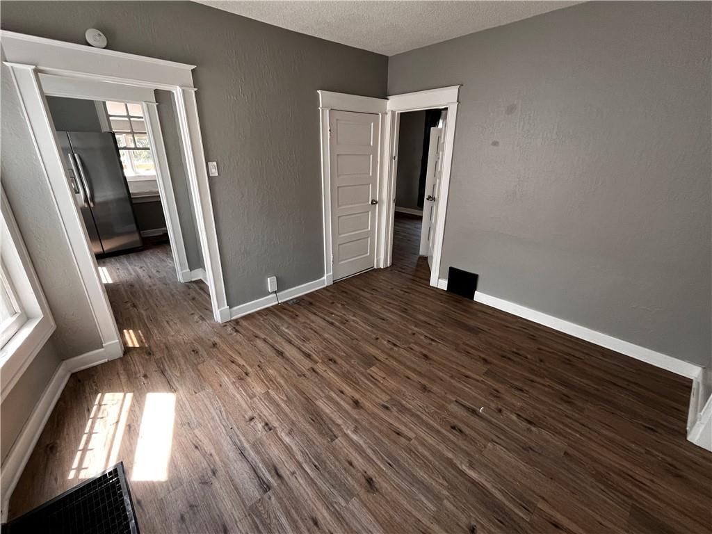 2624 Jarboe Street — photo 13
