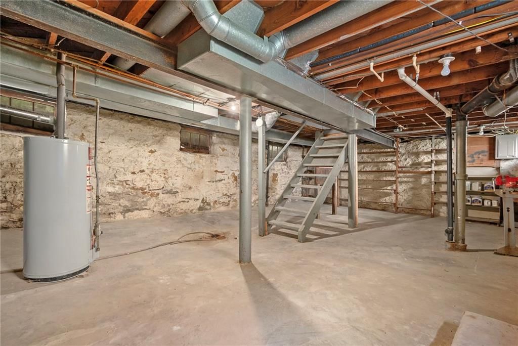 403 E 70th Terrace — photo 27