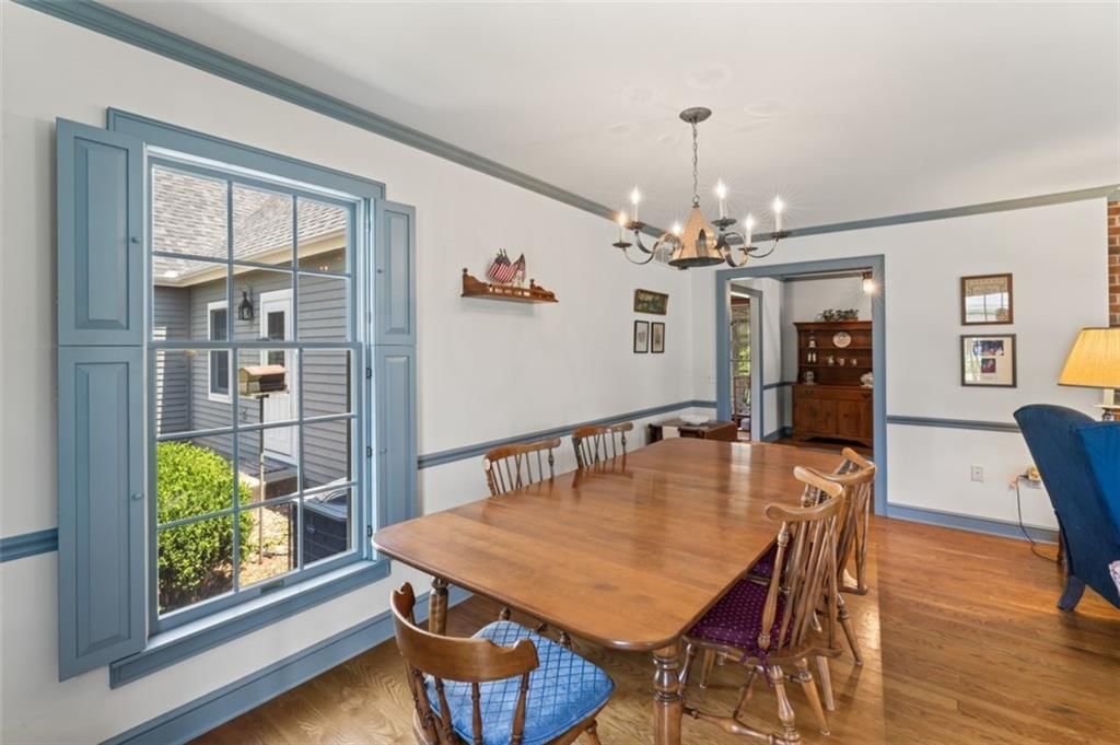 206 E 206 E Oak Street — photo 12