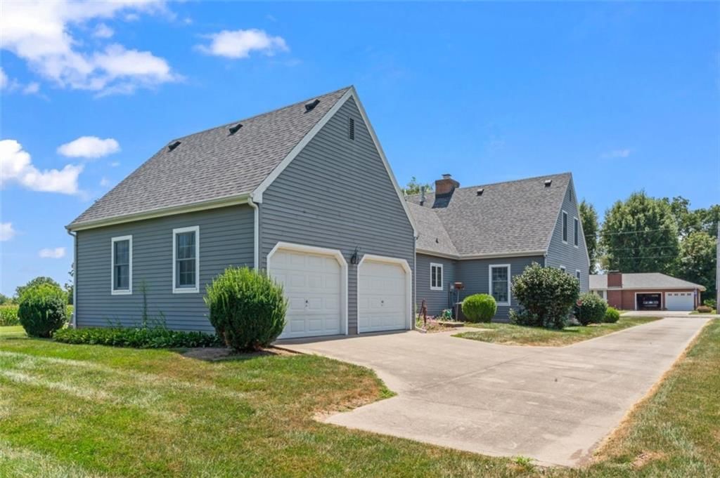 206 E 206 E Oak Street — photo 48