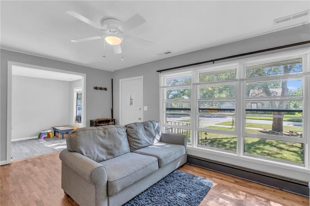 1122 S Cedar Street — photo 4