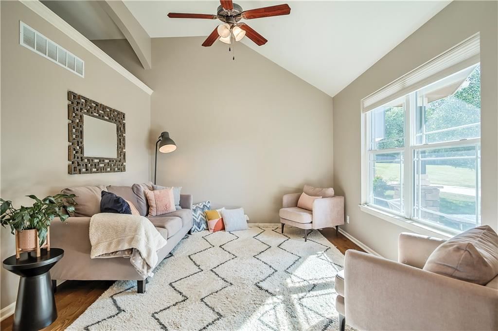 1409 NE Stonewood Drive — photo 5