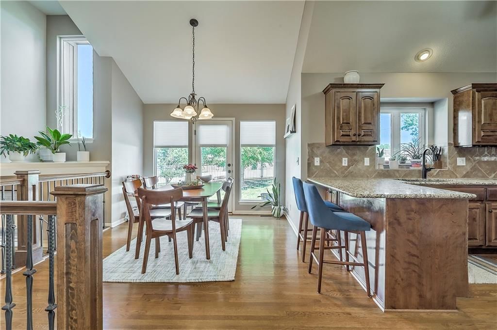 1409 NE Stonewood Drive — photo 8