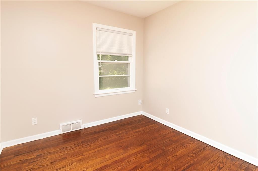 6122 W 54th Street — photo 8