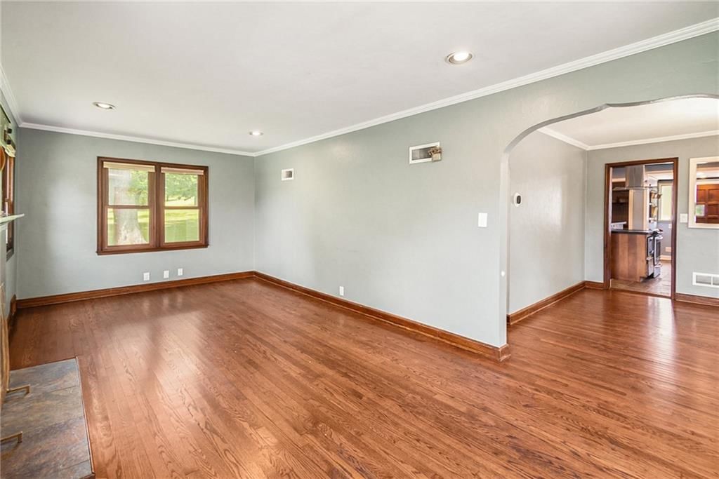 8741 Leavenworth Road — photo 9