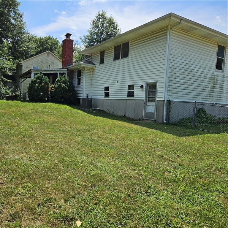 317 Berry Avenue — photo 29