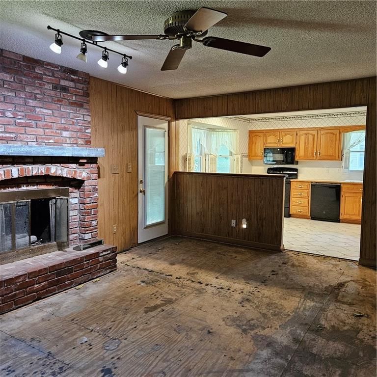 317 Berry Avenue — photo 8