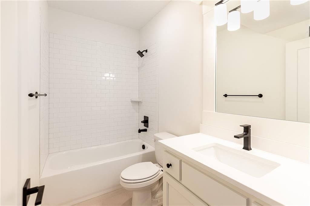 3801 W 187th Street — photo 36