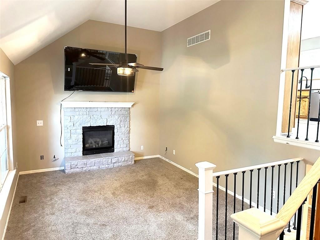 721 Moss Creek Drive — photo 5