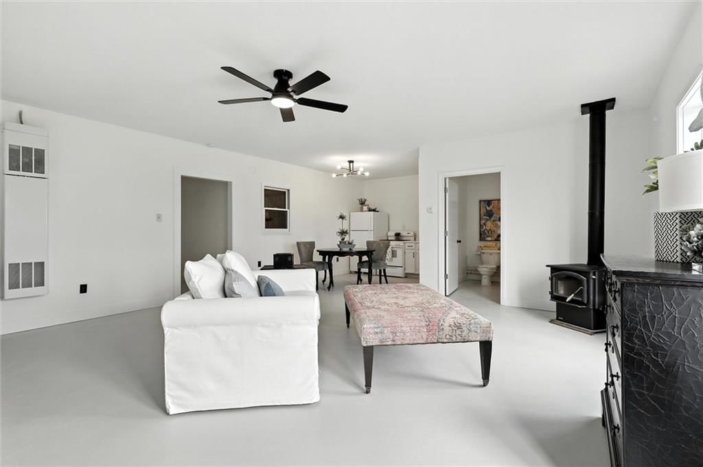 5361 NE JC Penney Drive — photo 8