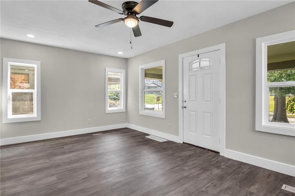 3445 Bales Avenue — photo 6