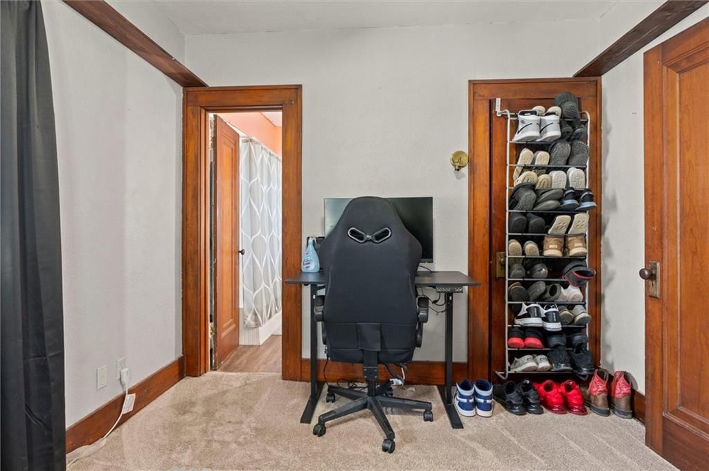 314 E Lexington Street — photo 14
