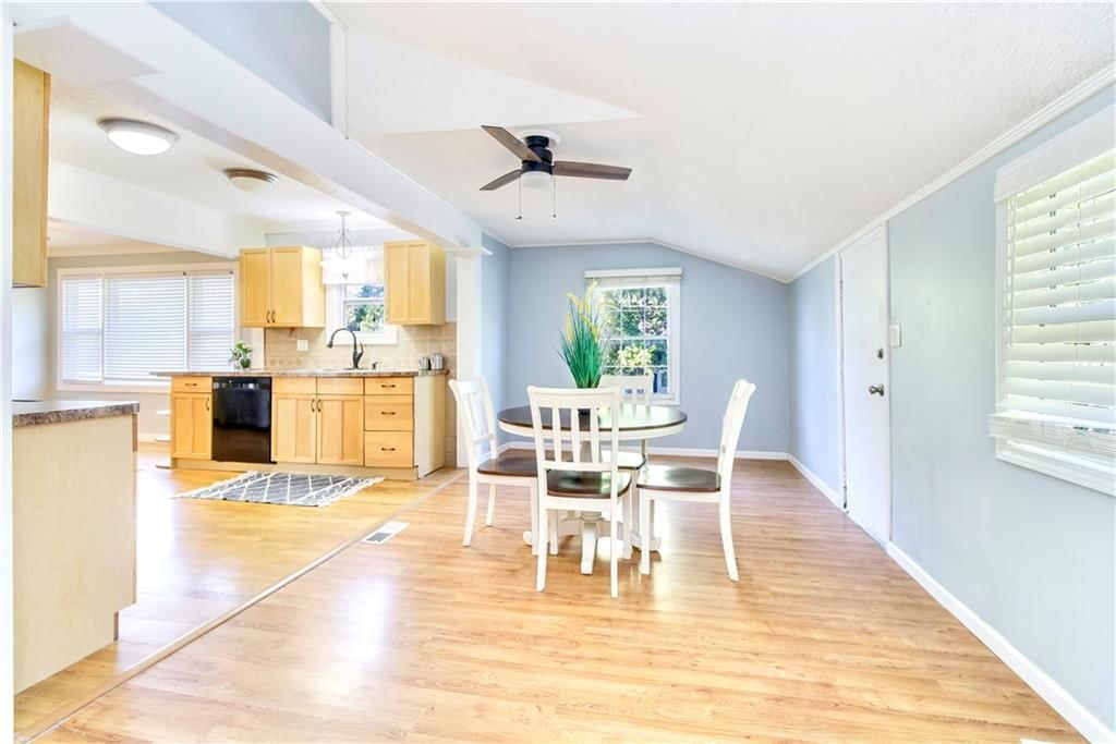 1016 W Linden Avenue — photo 11
