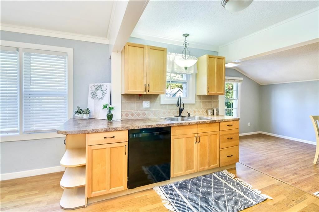1016 W Linden Avenue — photo 8