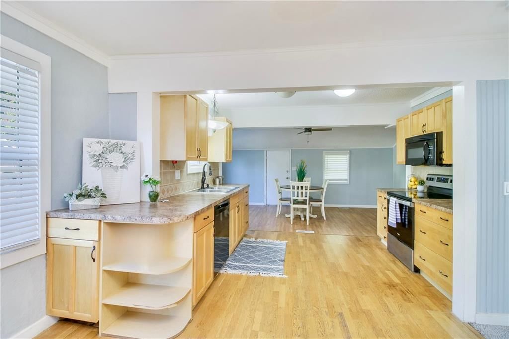 1016 W Linden Avenue — photo 10