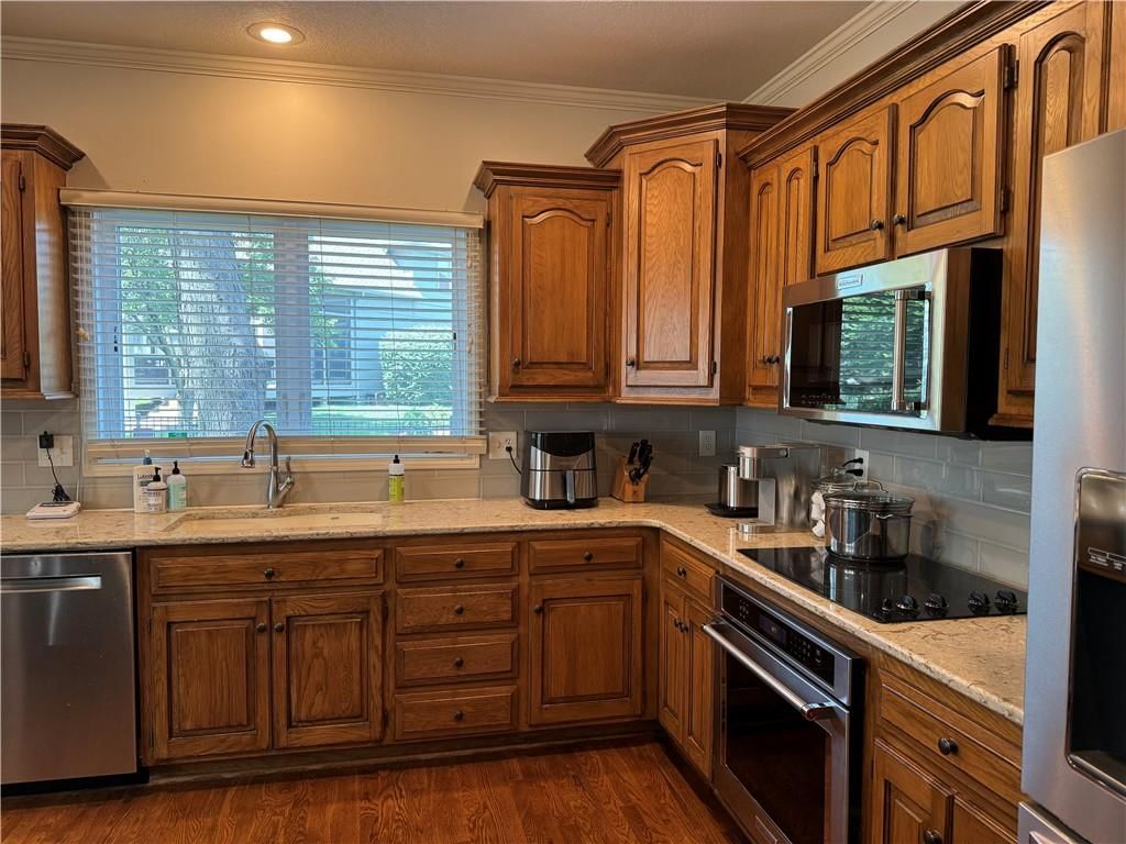 9510 Cailler Drive — photo 31