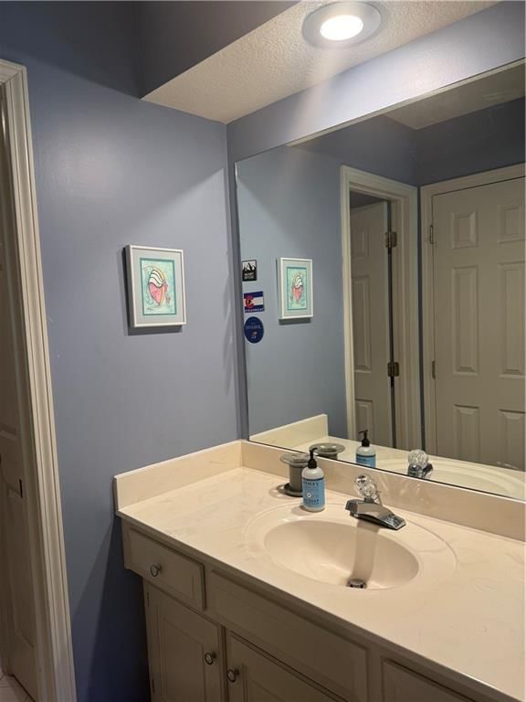 9510 Cailler Drive — photo 54