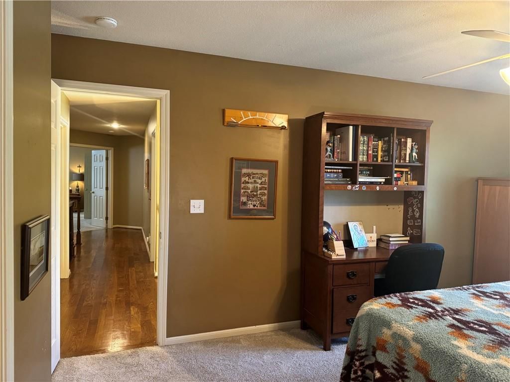 9510 Cailler Drive — photo 56